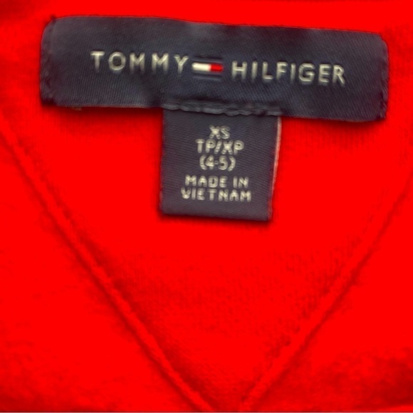 Tommy Hilfiger Boys Logo Red Sweatshirt Size XS 4-5 Valentine Red ❤️ - Picture 4 of 8
